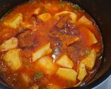 Foto del paso 5 de la receta Guiso de pulpo con langostinos y patatas