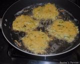 A picture of step 7 of Persian potato frittata.