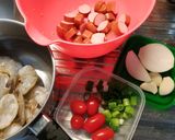 Foto langkah ke 1 dari resep Udang sosis asam manis.