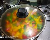 A picture of step 4 of Tri colour bell pepper masala.