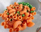 Hình bước làm 1 của món Salad Nui Trộn Ức Gà Xé, Rau Củ & Sữa Chua Healthy