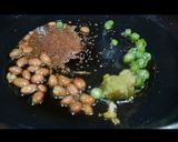 A picture of step 2 of Vegetable upma.