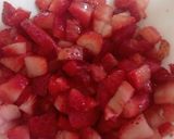 صورة لخطوة 2 من وصفة تحلية فراولة سريعة وسهلة 🍓💌