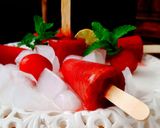 A picture of step 3 of Tasty Plum Popsicles.