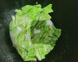 A picture of step 1 of Oyster Omelet.