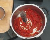 A picture of step 3 of Gajar / Carrot Halwa in pressure cooker.