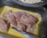Foto langkah ke 2 dari resep Ayam Goreng Tepung dengan Biji Pala.