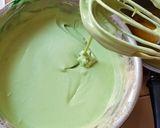 Foto langkah ke 2 dari resep Bolu Pandan No Mixer No Oven.