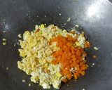 Foto langkah ke 4 dari resep Orak Arik Tahu Kuning Wortel.
