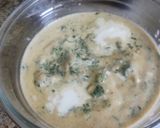 A picture of step 5 of Methi matar malai.