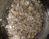A picture of step 2 of Indore poha.