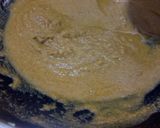 A picture of step 2 of Suji halwa.