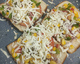 चीज़ ओपन सैंडविच (Cheese Open Sandwich recipe in Hindi) रेसिपी चरण 3 फोटो