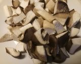 A picture of step 1 of Chicken and porcini mushrooms in a saffron and white wine sauce.