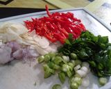 Foto langkah ke 4 dari resep Cah Sawi Telur.