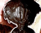 A picture of step 2 of Chocolate Cakesicle.