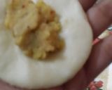 A picture of step 2 of Mong dal kachori.
