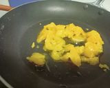 A picture of step 2 of Roasted Sunflower Seeds Chikki.