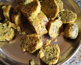 A picture of step 4 of Methi muthiya.
