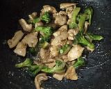 Foto langkah ke 4 dari resep 41. Brokoli chiken teriyaki.