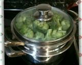 Foto del paso 3 de la receta Brócoli y patata al vapor con especias