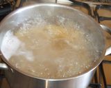 Foto del paso 1 de la receta Spaghetti en crema de limón y albahaca fresca