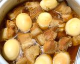 Hình bước làm 4 của món Thịt kho trứng