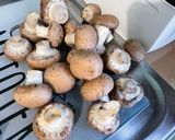Une image de l'étape 4 de Sauté de porc aux champignons, tomates, oignons rouges et persil d'algues.