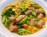 Foto langkah ke 6 dari resep Brokoli Sosis Saus Tiram.
