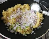 A picture of step 8 of Pyaz Aaloo Ki Khasta Kachori / onion,potato.