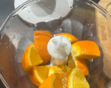 Foto del paso 5 de la receta: Bizcocho de naranja y yogurt con cubierta de chocolate