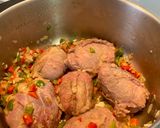 Foto del paso 2 de la receta: Carrilladas estofadas con calabaza