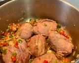 Foto del paso 2 de la receta: Carrilladas estofadas con calabaza
