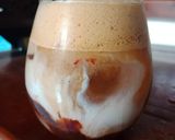 Foto langkah ke 5 dari resep Iced Coffee Choco Latte.