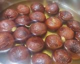 A picture of step 7 of Gulab jamun.