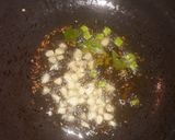 खान्देशी झणझणीत कुरडई ची भाजी (kurdai chi bhaji recipe in marathi) रेसिपी स्टेप 2 फोटो 