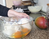 Foto del paso 3 de la receta: Tarta de Queso con Mango y Chocolate