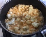 Une image de l'étape 6 de Gratin de chou-fleur au bouillon de crevettes et emmental.