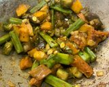 A picture of step 2 of Moms secret gandhali recipes.