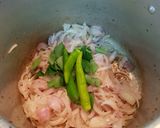 A picture of step 4 of Chicken curry.