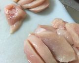 Foto del paso 1 de la receta Nuggets de pollo al horno ideal para bebés y niños - BLW (+10M)