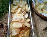 Foto langkah ke 3 dari resep Keripik talas.