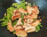芹菜炒豆包的食譜步驟2照片