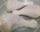 Hình bước làm 1 của món Đùi gà chiên giòn sốt me