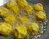 আলু ও কাঁচা কলা দিয়ে মটর ডালের বড়ার ডালনা(daler borar dalna recipe in Bengali) রেসিপির ধাপ 2 ছবি