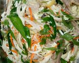 Hình bước làm 3 của món Gỏi Gà Rau Răm