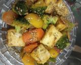 A picture of step 7 of Stir fry tofu with veggies.