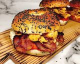 Hình bước làm 5 của món Bagels Thịt Hun Khói và Phô Mai Kem (Cream Cheese Bacon & Egg Bagels) 🥯🥯🥯