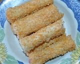Foto langkah ke 3 dari resep Roti goreng gulung isi sosis.
