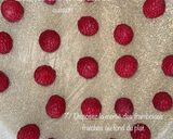 Une image de l'étape 6 de Clafoutis aux framboises.